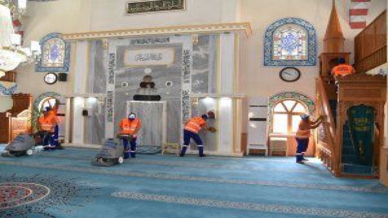Altındağ Belediyesi Temizlik İşleri Müdürlüğü, Ramazan Ayı'nın yaklaşmasından dolayı camilerdeki temizlik çalışmalarına hız verdi
