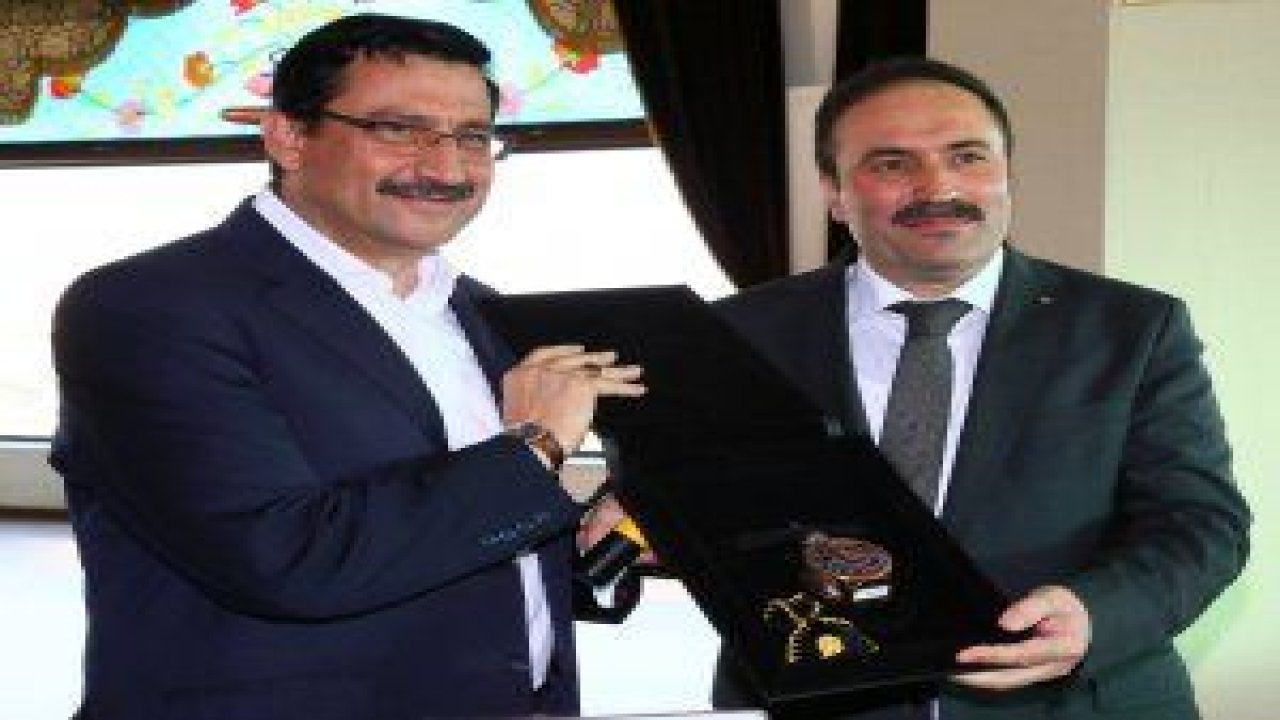 Keçiören Müftüsü Dr. İhsan İlhan veda yemeği ile yeni görevine uğurlandı