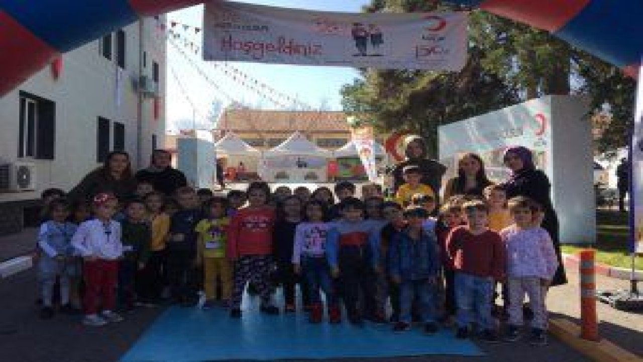Pursaklar Belediyesi Nezaket Okulları, minik öğrencileri Kızılay eğitiminde