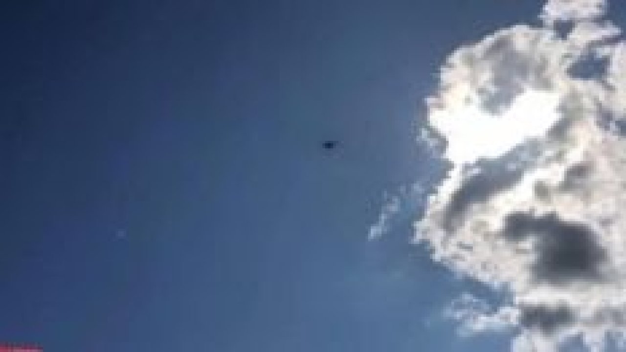 Tarihi Sultanahmet Meydanı’nda polisten drone ile anons