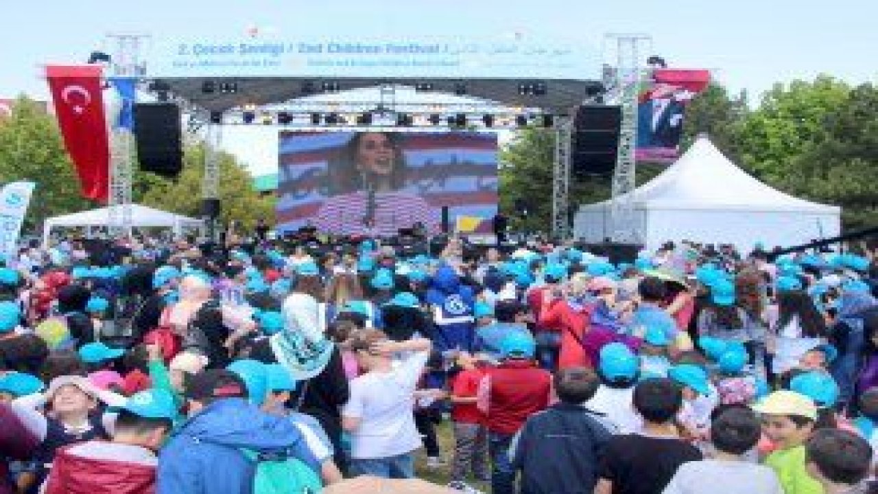 Sığınmacılar ve Göçmenlerle Dayanışma Derneği (SGDD) tarafından  “Çocuk Şenliği Festivali” düzenlendi