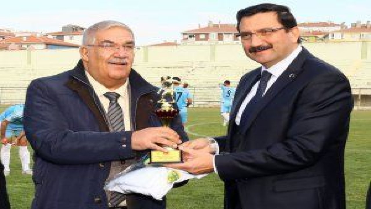 Keçiören Belediyesi Bağlumspor ile Kerkük Türkmeneli Milli Takımı arasında dostluk maçı oynandı