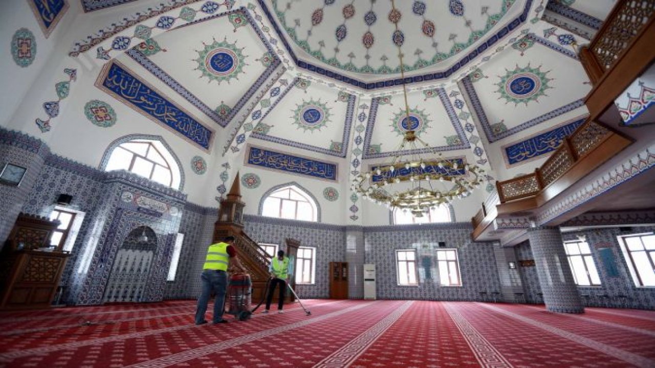 Yenimahalle'de cami ve mezarlıklara bayram dokunuşu
