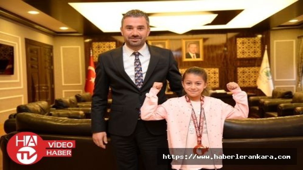 Minik şampiyondan Başkan Ertuğrul Çetin’e ziyaret
