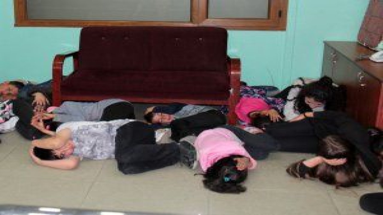 Öğrenciler AFAD Deprem Simülasyon Merkezi'nde Deprem Eğitimi Aldılar