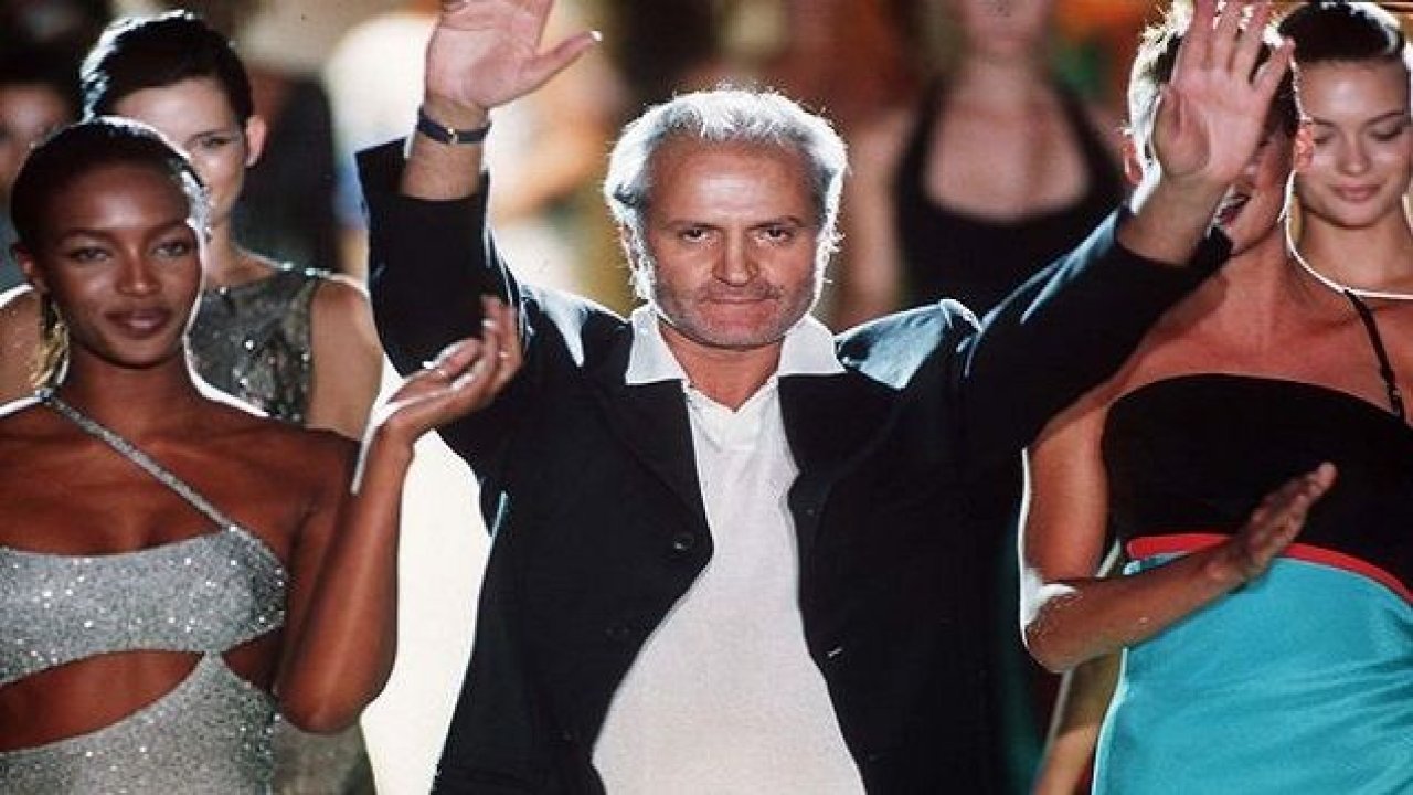 Ünlü Tasarımcı Gianni Versace'nin Başarılı Yaşamı!