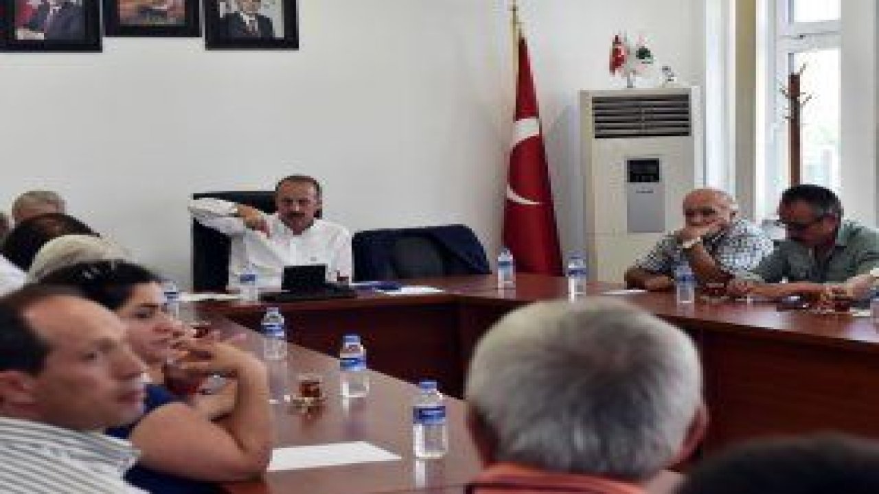 Başkan Akgül daha iyi hizmet için mahalle muhtarları ile bir araya geldi