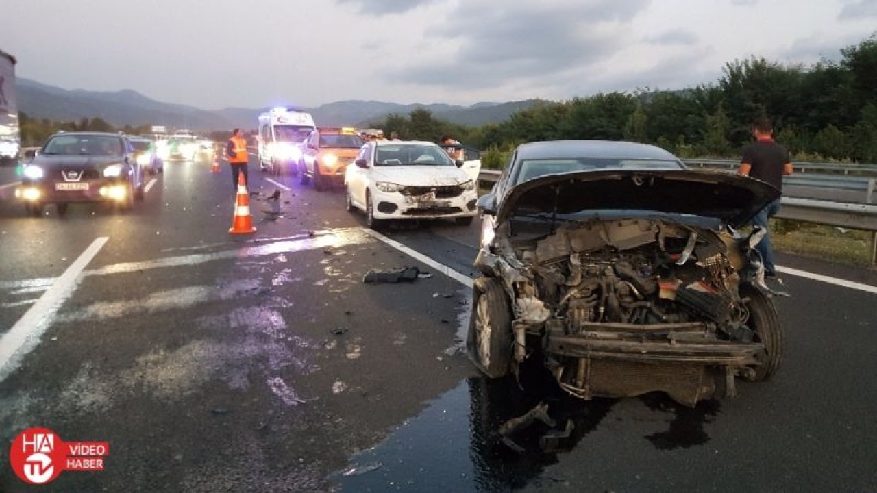 4 aracın karıştığı trafik kazasında 2 kişi yaralandı