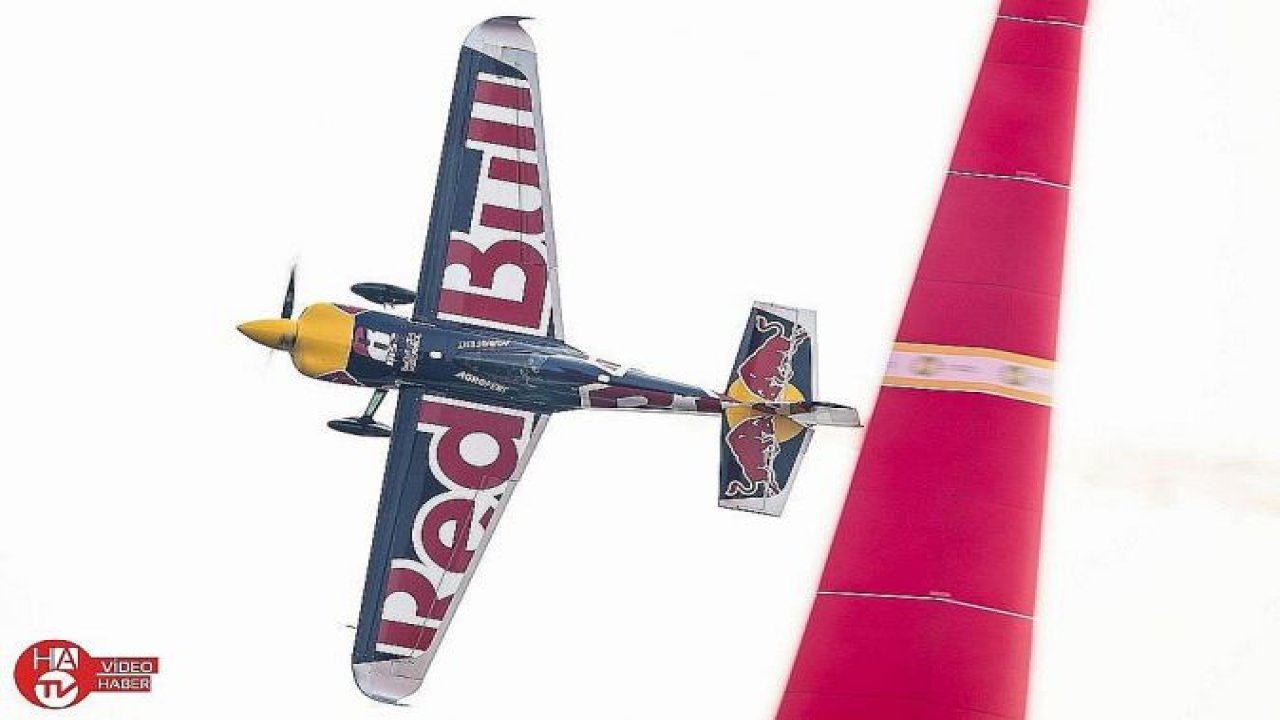 Red Bull Air Race’te şampiyon belli oluyor