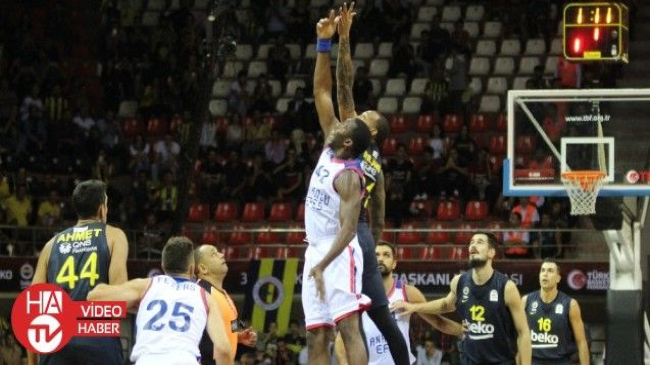 35. Cumhurbaşkanlığı Kupası: Anadolu Efes: 79 - Fenerbahçe Beko: 74