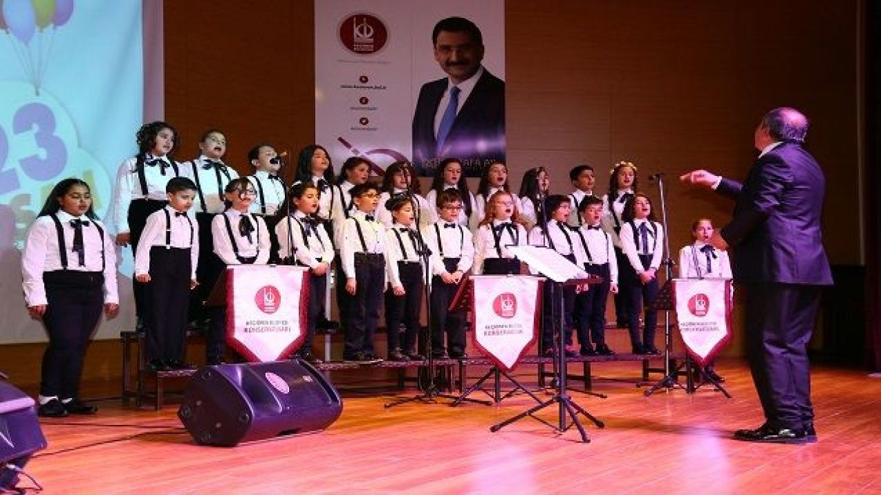 Çocuk Korosu, 23 Nisan Ulusal Egemenlik ve Çocuk Bayramı kutlamalarına özel konser verdi