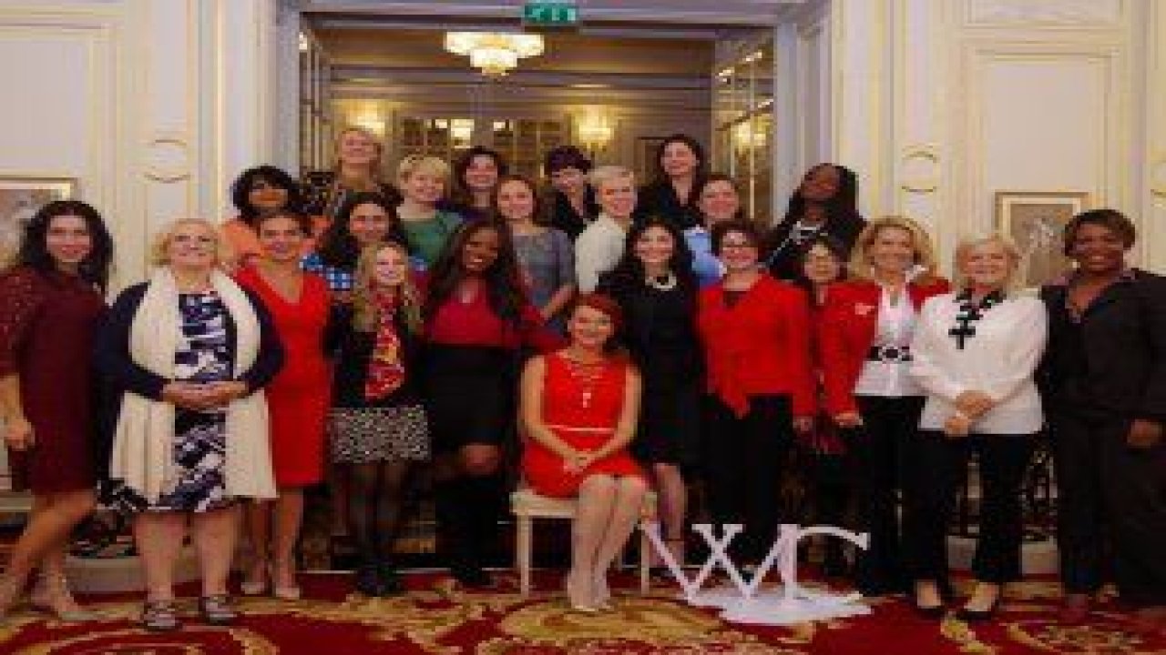 Dünyayı Etkileyen Kadınlar Forumu Paris’te yapıldı