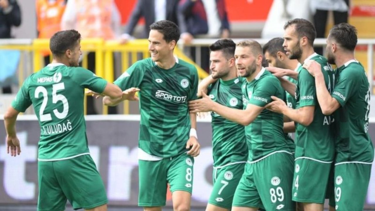 Futbol: Süper Lig Kasımpaşa: 1 - İttifak Holding Konyaspor: 3 (İlk yarı)