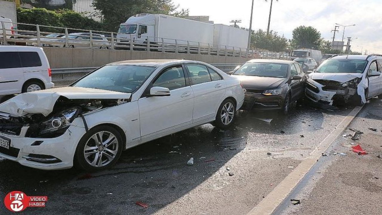 7 aracın karıştığı zincirleme kazada trafik felç oldu