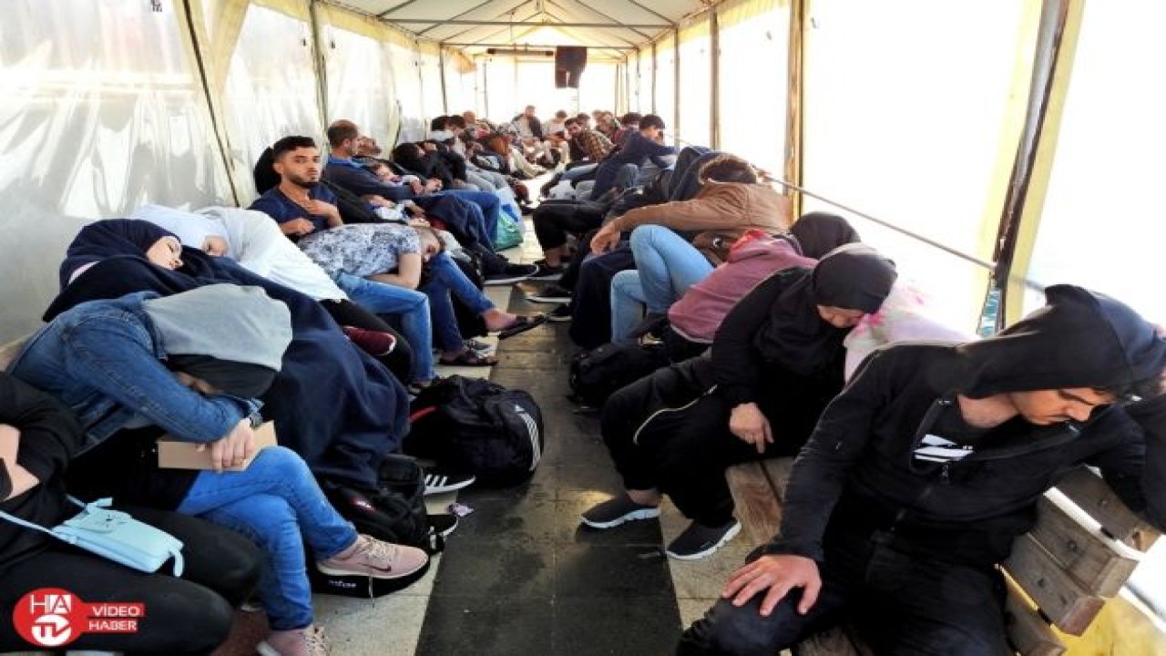 Çeşme’de 266 düzensiz göçmen, iki organizatör yakalandı