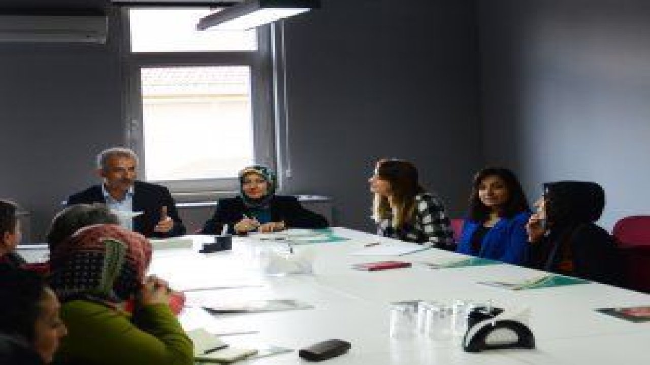 Pursaklar Kent Konseyi Kadın Meclisi “Kadın Gözüyle Pursaklar’da Eğitim ve Problemler” konusu masaya yatırdı