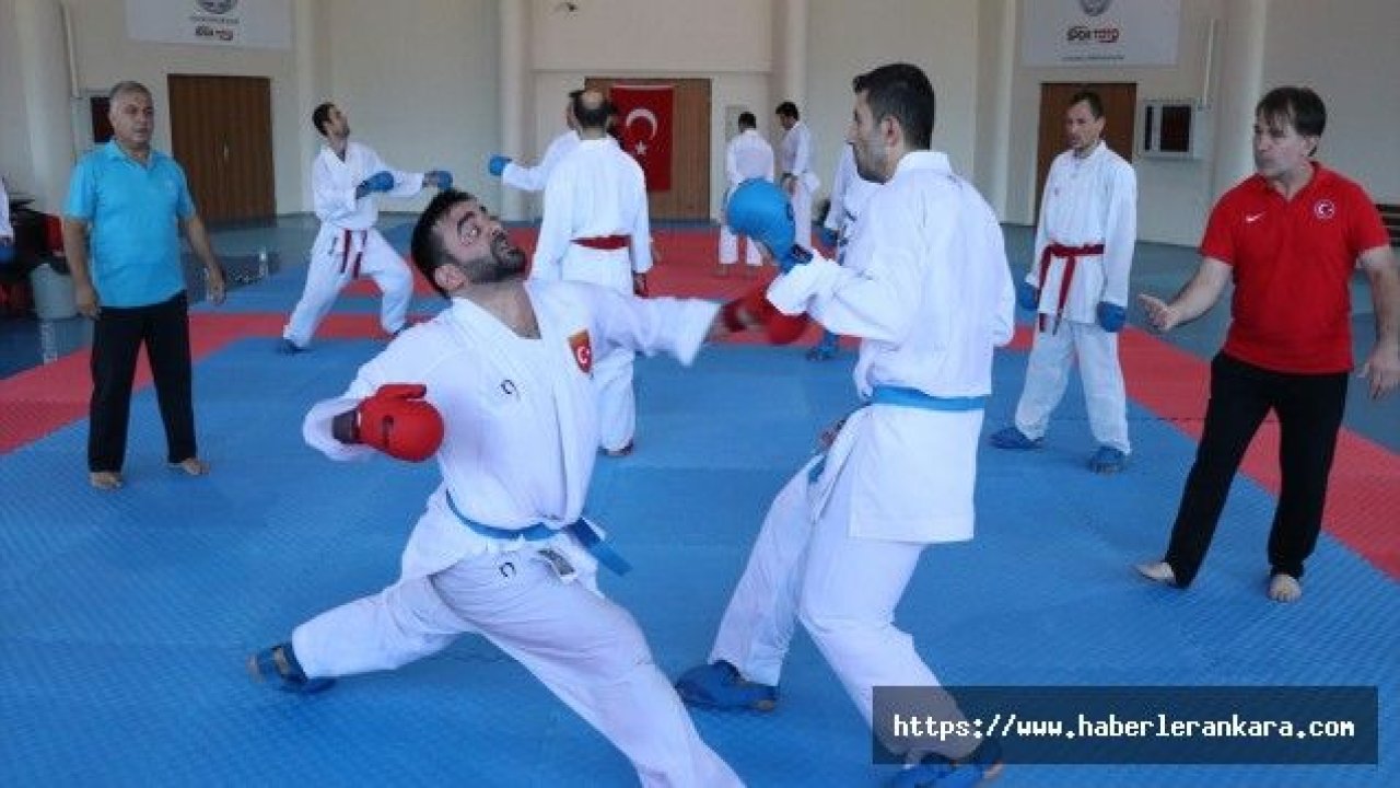 İşitme engelli milli karateciler, Dubai Olimpiyatları'na hazırlanıyor