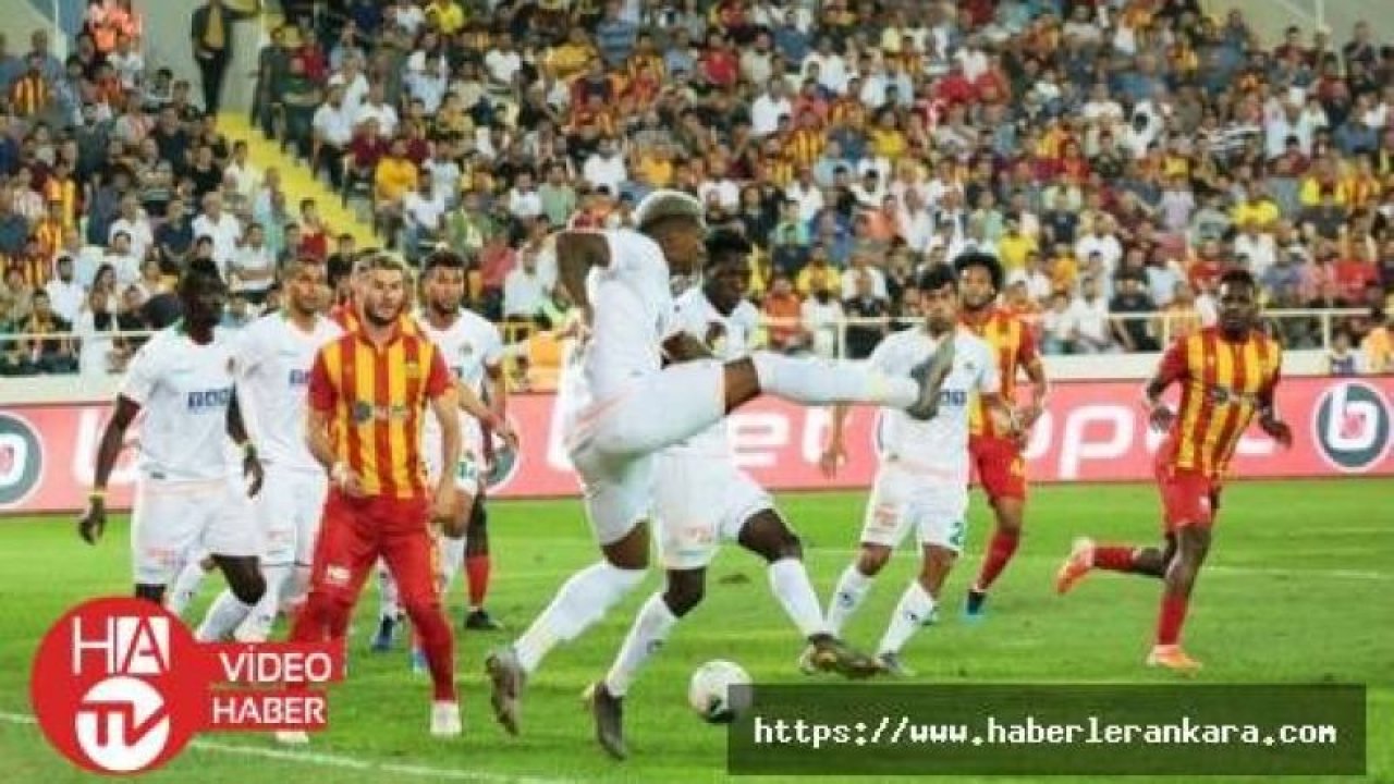 Futbol: Süper Lig Malatyaspor: 0 - Alanyaspor: 3 (İlk yarı)