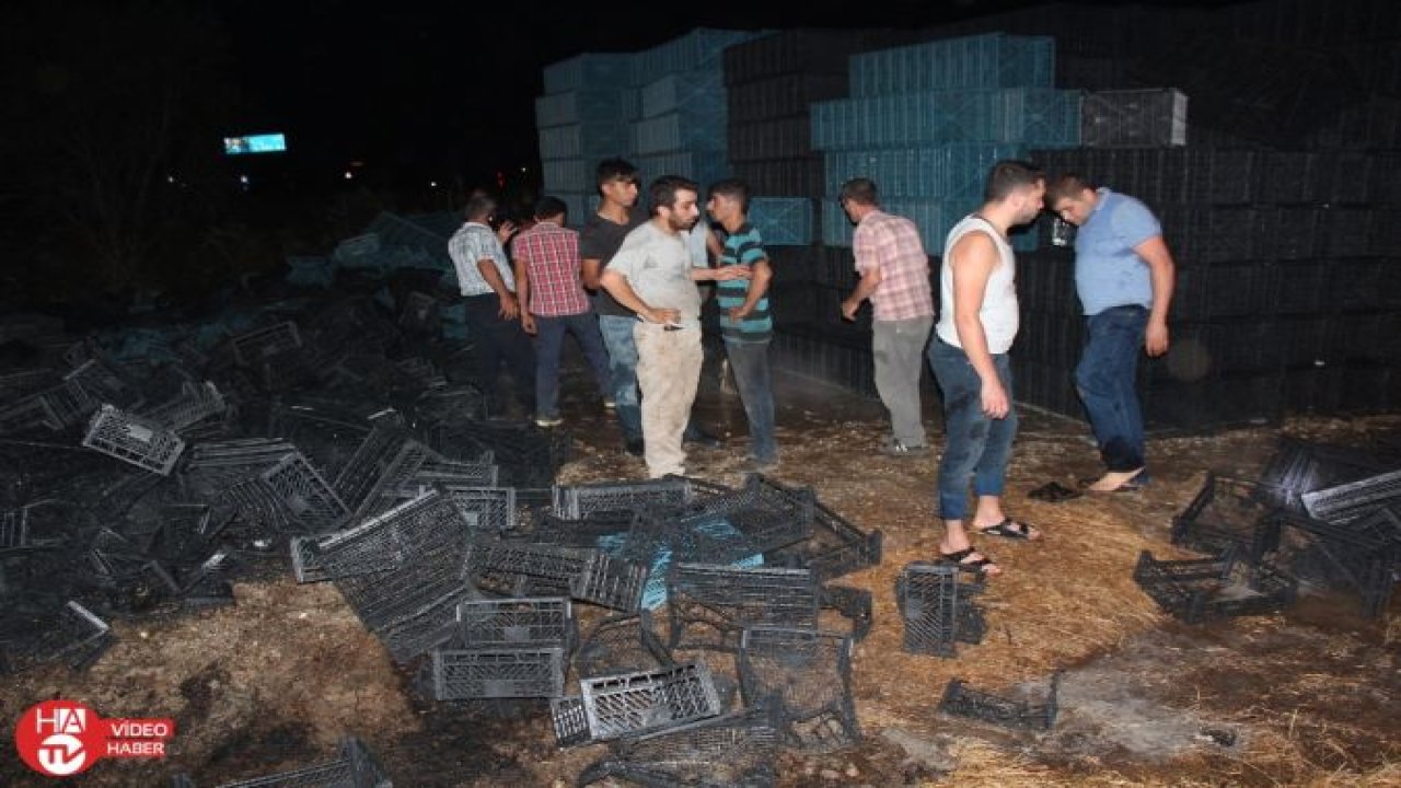 Alaşehir’de plastik kasa imalathanesinde yangın