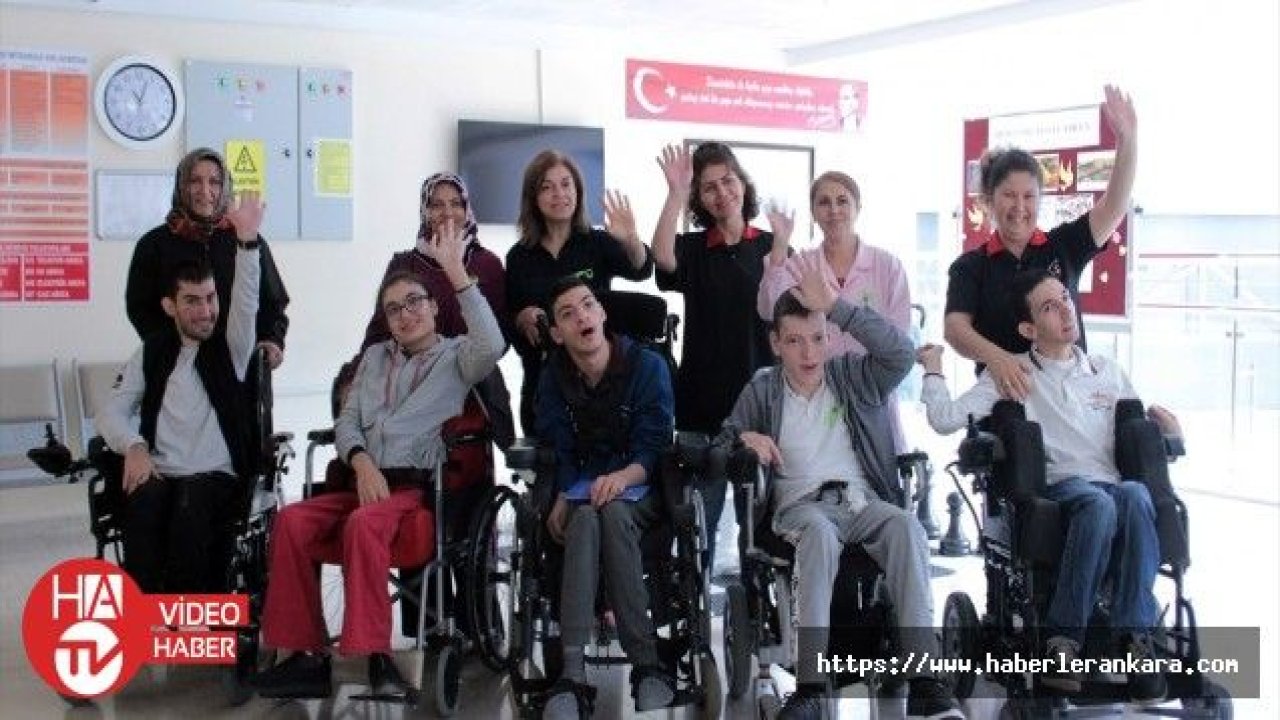 Devlet desteğiyle 60 yaşında çilek üretimine başladı