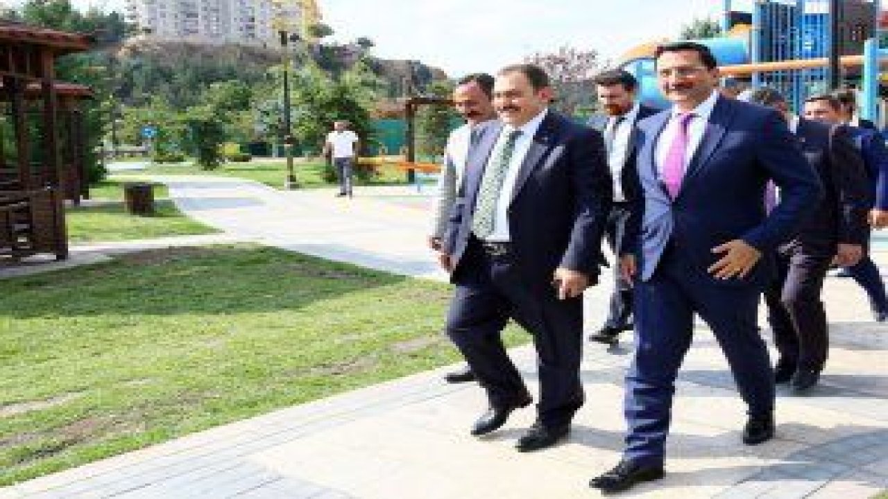 Orman ve Su İşleri Eski Bakanı Veysel Eroğlu, Gümüşdere Ihlamur Vadisi'ne övgüler yağdırdı