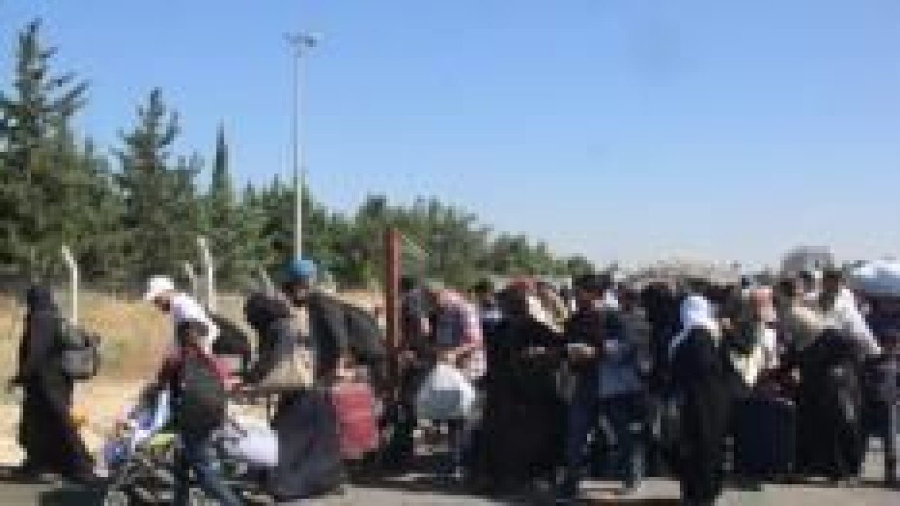 Suriyelilerin bayram yolculuğu sürüyor