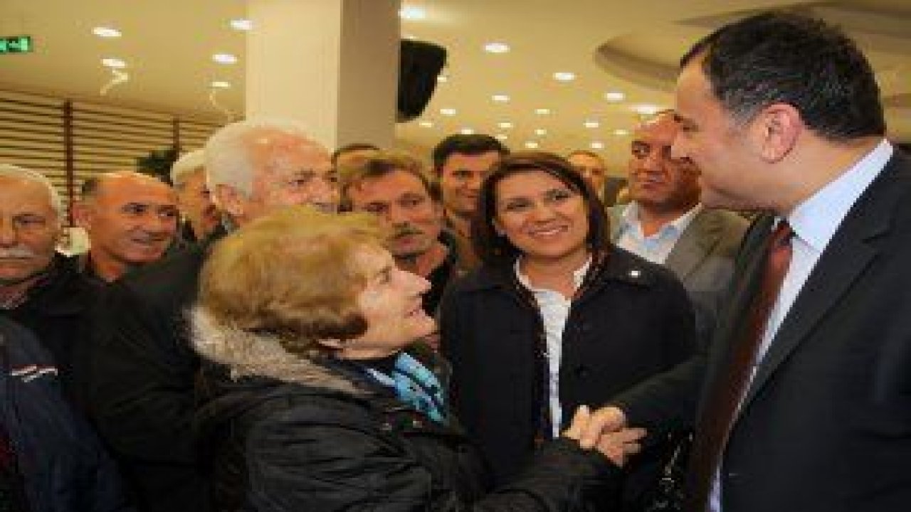 Çankaya Belediye Başkanı Alper Taşdelen, başlangıçta 9 bölgeyi kapsayacak “Başkanla Yüz Yüze” mahalle toplantılarına başlıyor