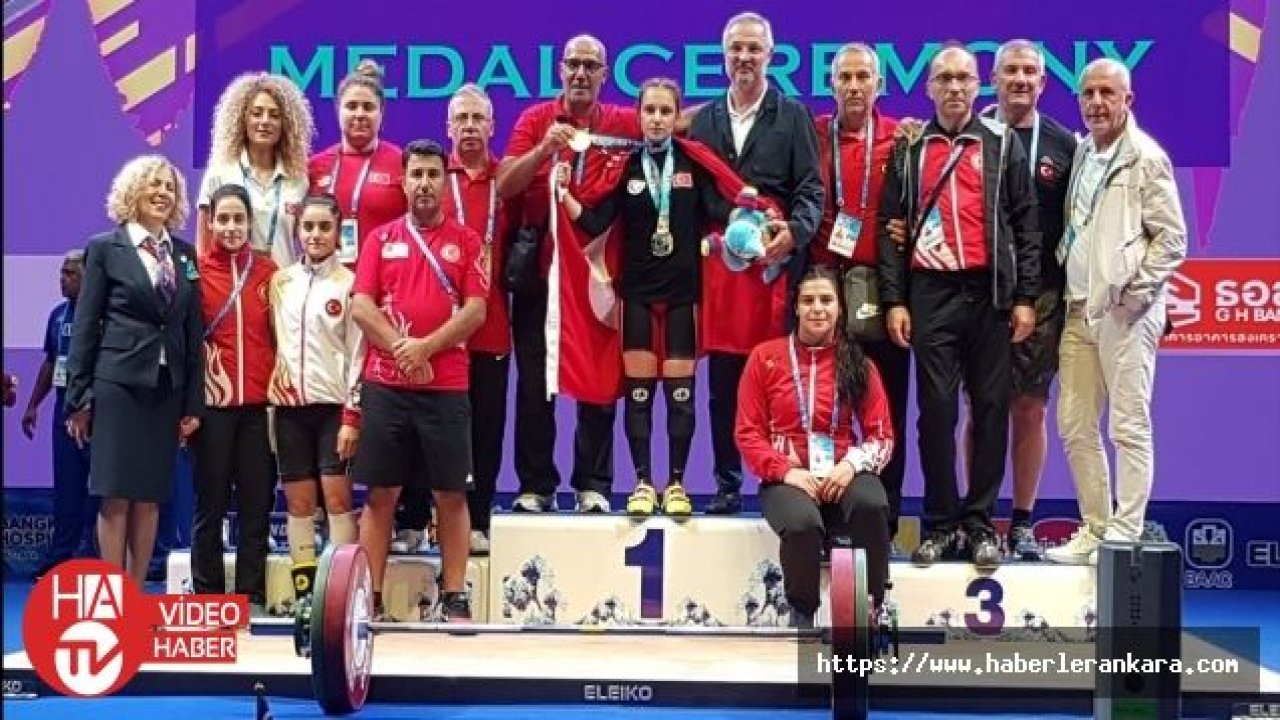 Milli halterci Şaziye Erdoğan, dünya şampiyonu oldu