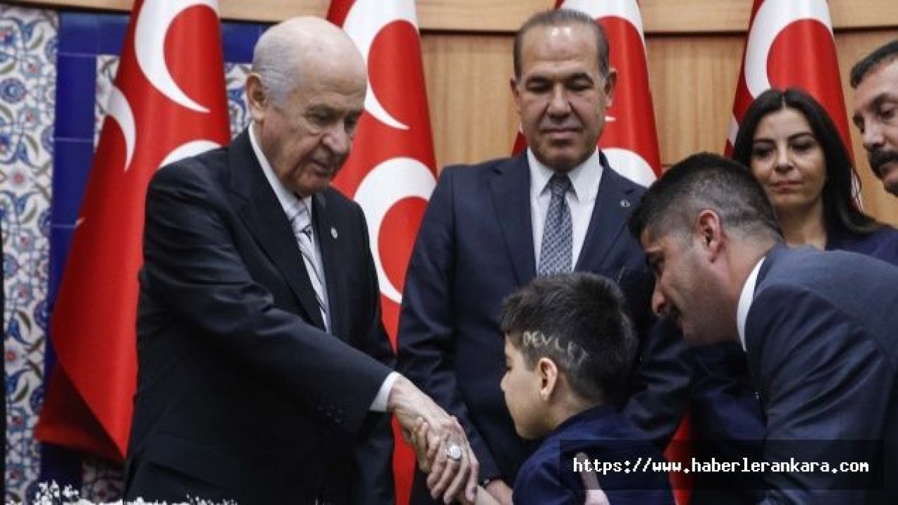 MHP Genel Başkanı Devlet Bahçeli, partililerle bayramlaştı
