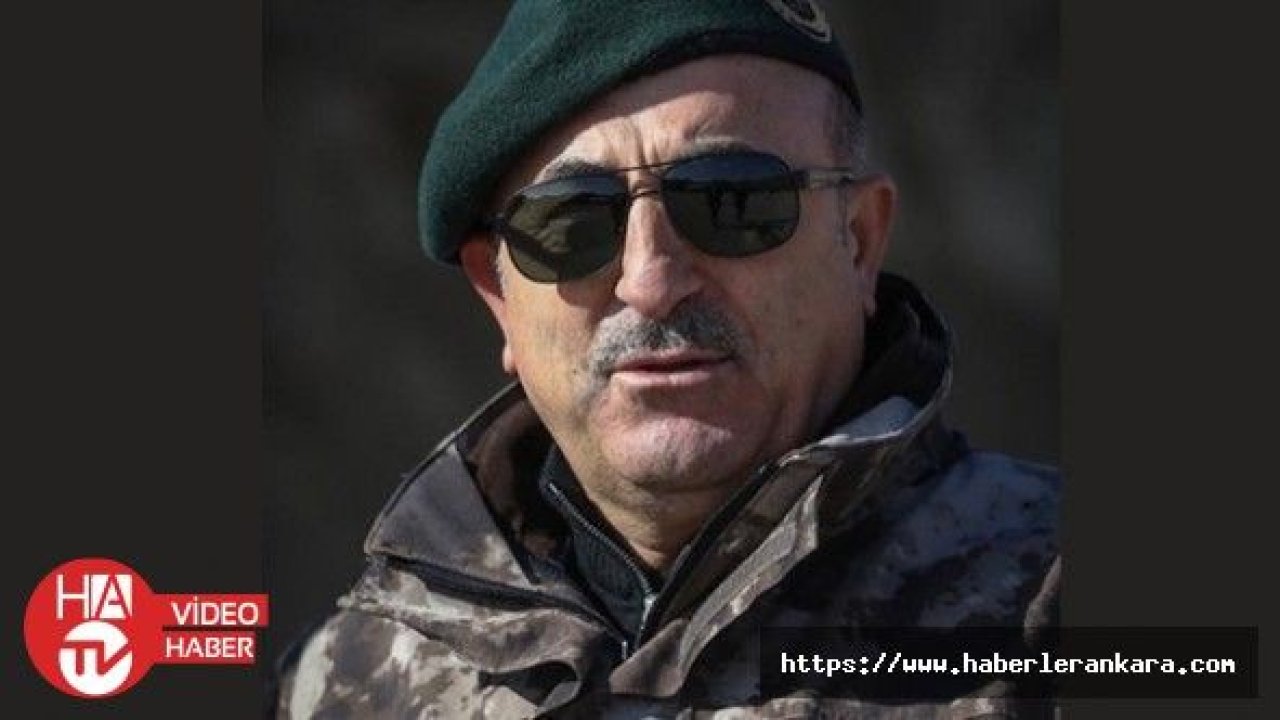 Çavuşoğlu'ndan Mehmetçik'e üniformalı moral fotoğrafı
