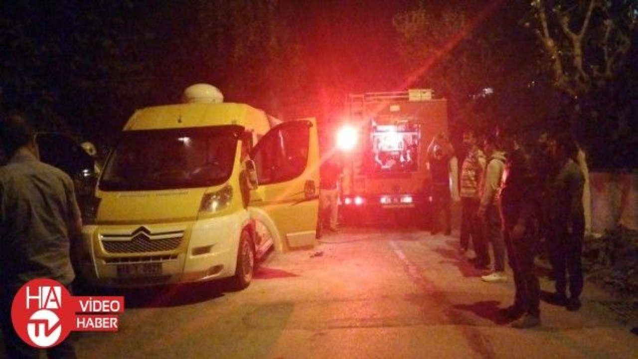 Diyarbakır’da otomobil ambulansa çarptı