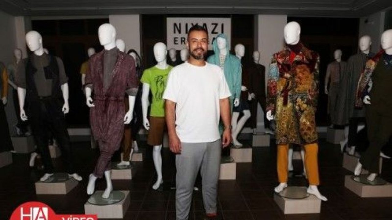 Moda tasarımcısı Niyazi Erdoğan 10 yıllık emeğini sergiledi