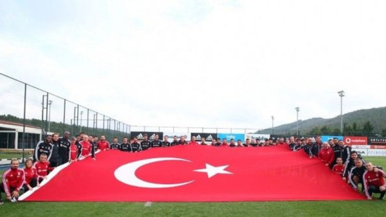 Beşiktaş’tan Cumhuriyet Bayramı kutlaması