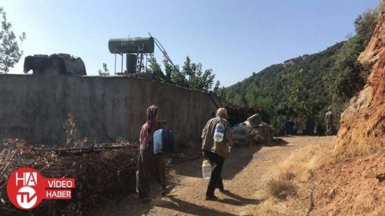 40 yıldır içecekleri suyu evlerine bidonlarda taşıyorlar
