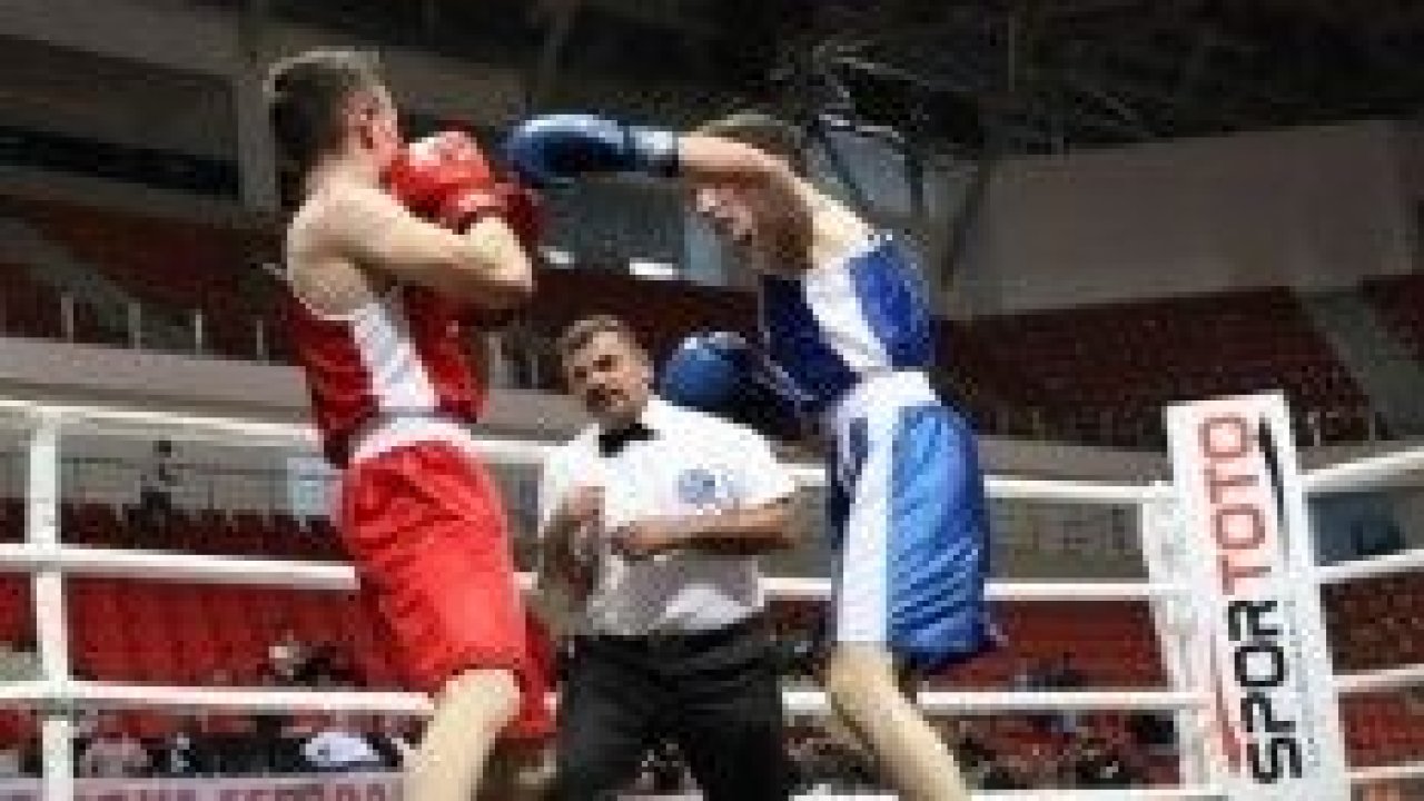 Gruplar Türkiye Boks Şampiyonası Konya’da başladı