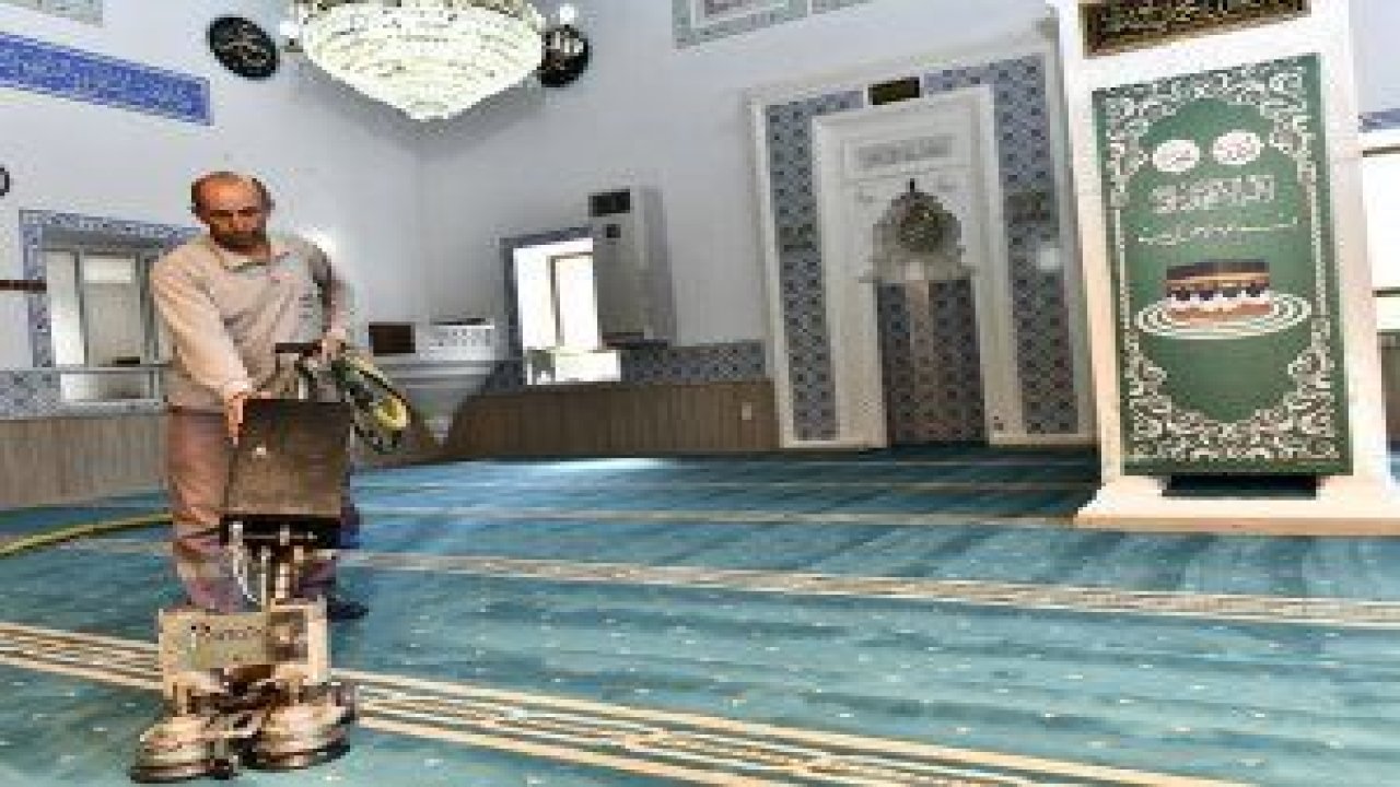 Mamak Belediyesi, camileri Kurban Bayramı’na hazırlıyor