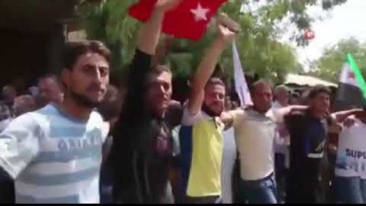 Suriyelilerden Afrin’de Türkiye’ye teşekkür gösterisi