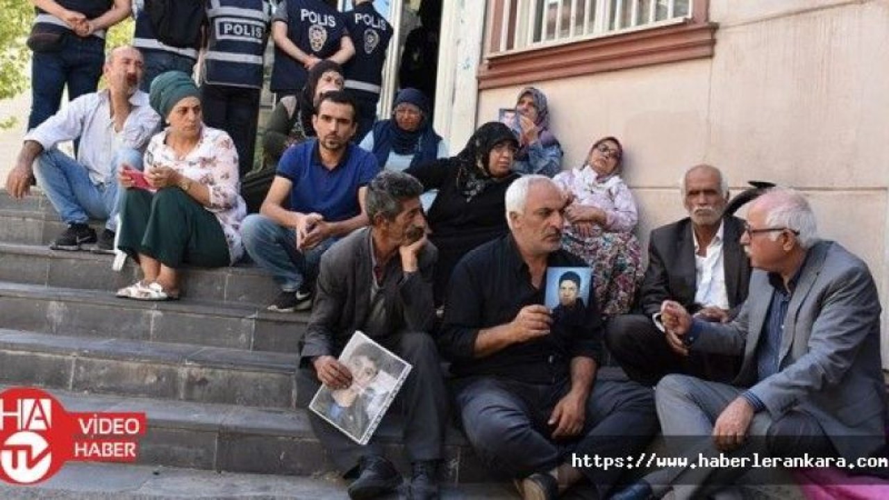Diyarbakır annelerinin oturma eylemine katılım sürüyor