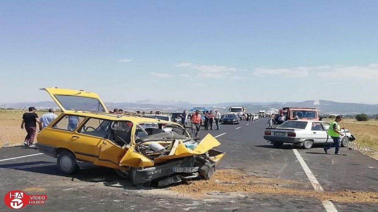 Burdur’da trafik kazası : 1 ölü, 9 yaralı