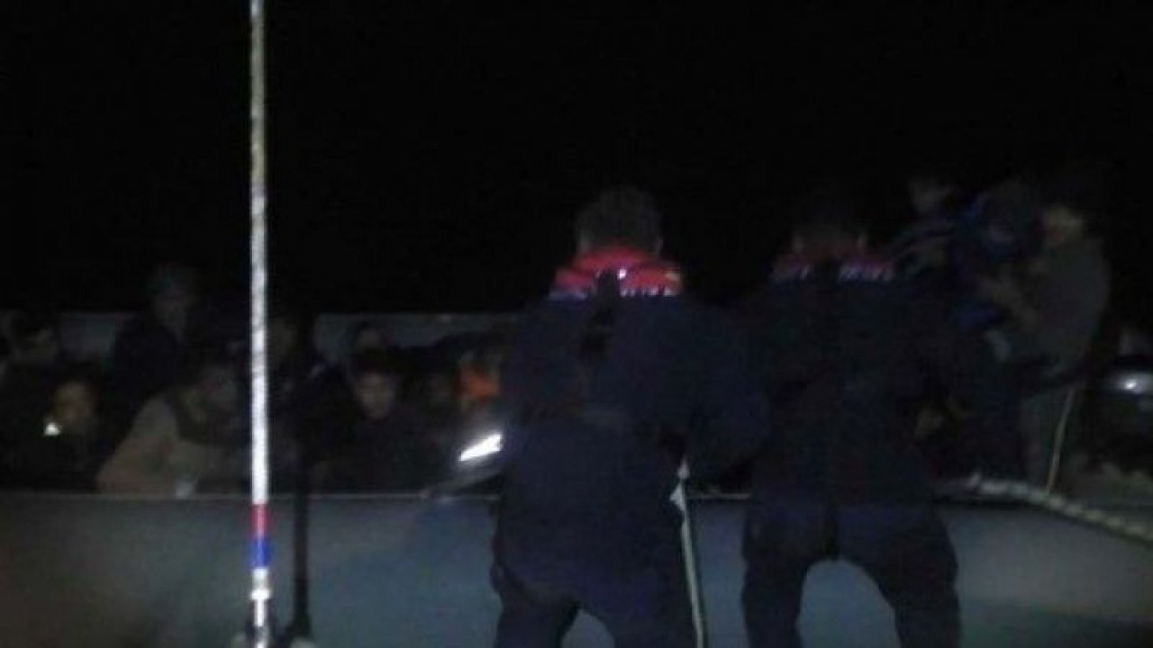 Balıkesir açıklarında 32 düzensiz göçmen yakalandı