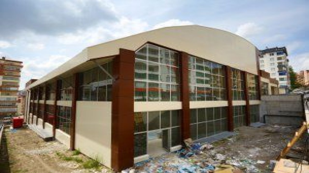 Yenimahalleli vatandaşların dört gözle beklediği yatırımlar bir bir açılıyor.