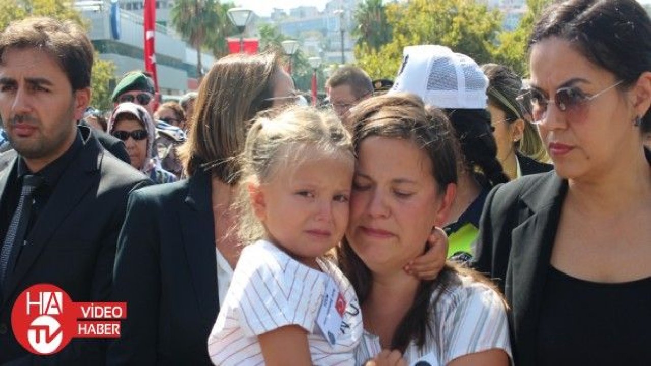 Şehit polisin 5 yaşındaki kızından yürekleri dağlayan veda