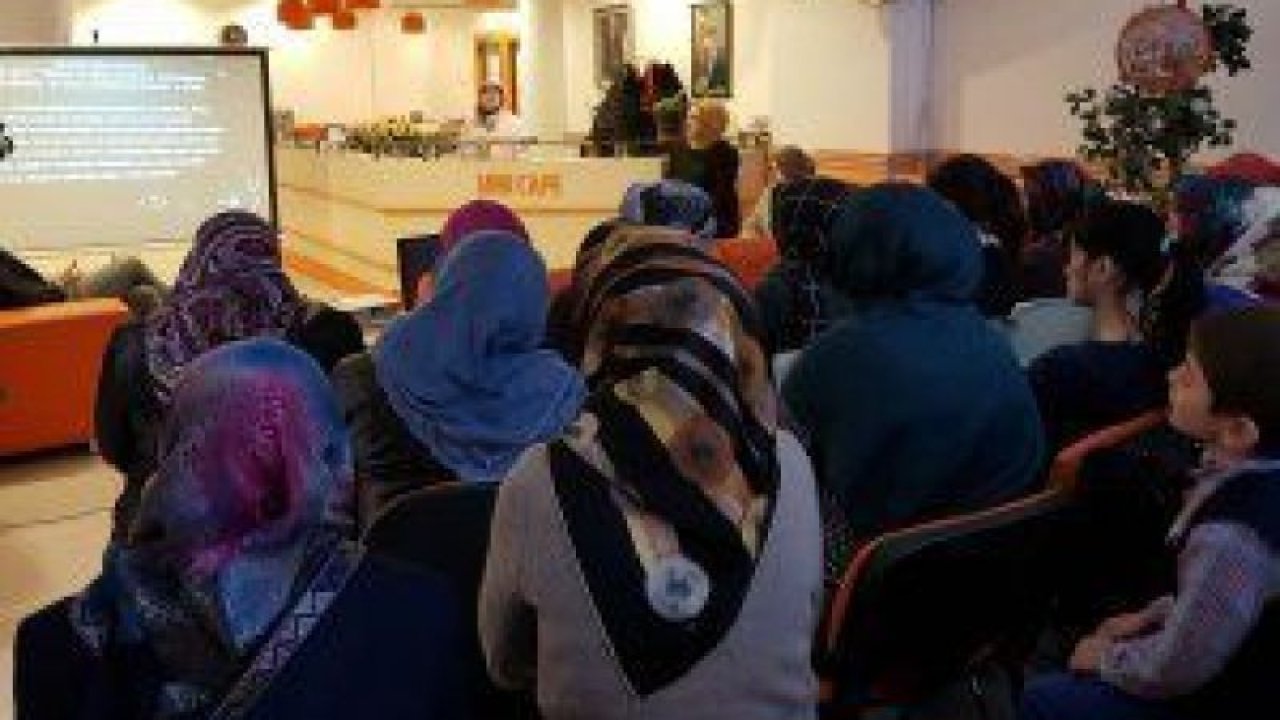 Pursaklar Belediyesi Ayyıldız Hanım Evi üyelerine organ bağışı hakkında bilgiler verildi