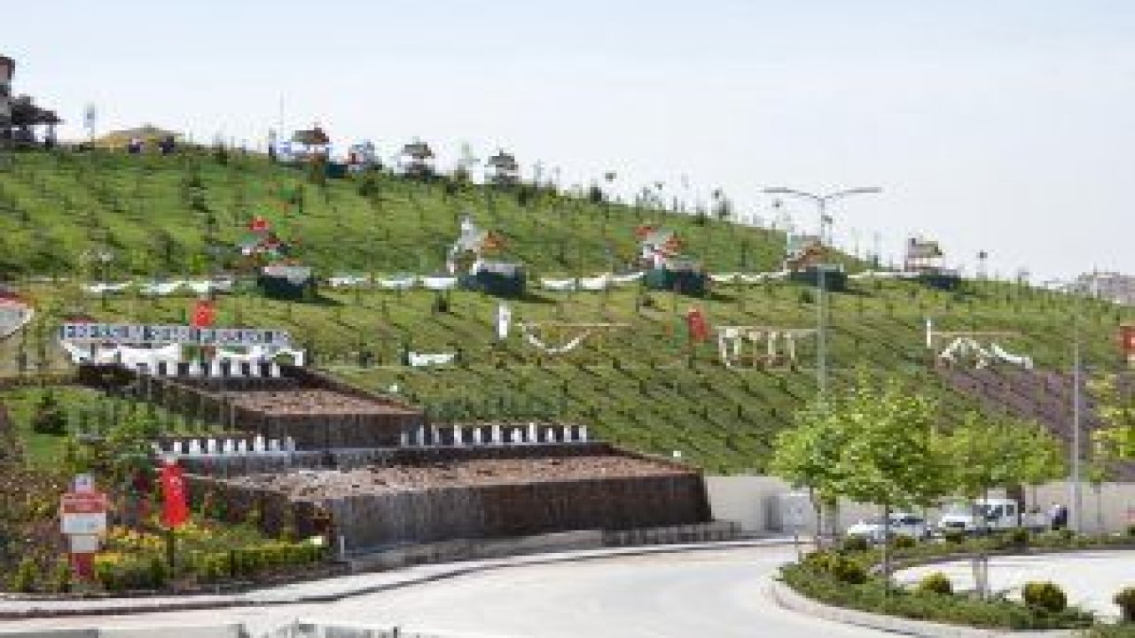 Pursaklar Ertuğrul Gazi Parkı yeni bir görünüme kavuştu