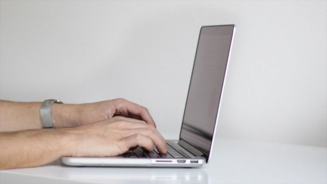 MEB 'kalfalık ve ustalık' için 'e-sınav'