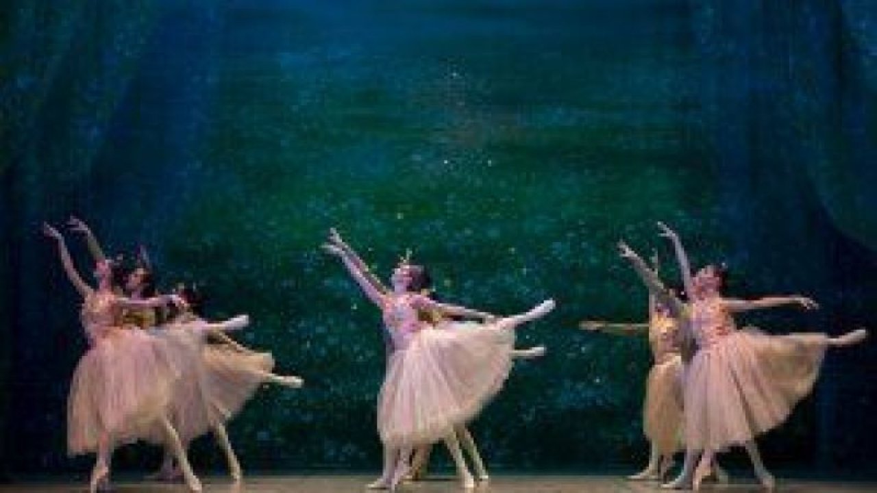 Fındıkkıran Balesi Opera Sahnesi'nde Ankaralı sanatseverlerin beğenisine sunulacak