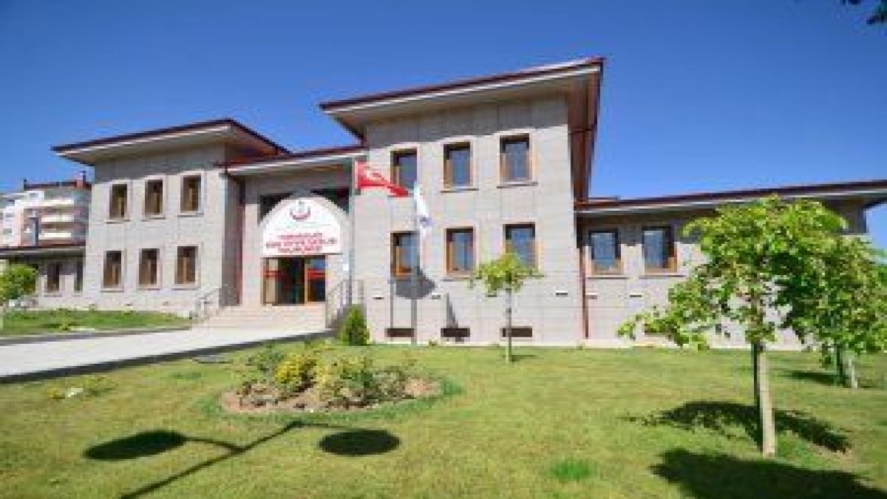 Pursaklar Fatih Mahallesi Ürgüp Sokak’ta inşa edilen Ağız ve Diş Sağlığı Merkezi hizmet vermeye başladı