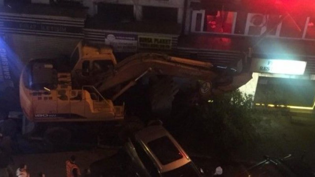 Bursa’da freni boşalan iş makinesi dehşet saçtı