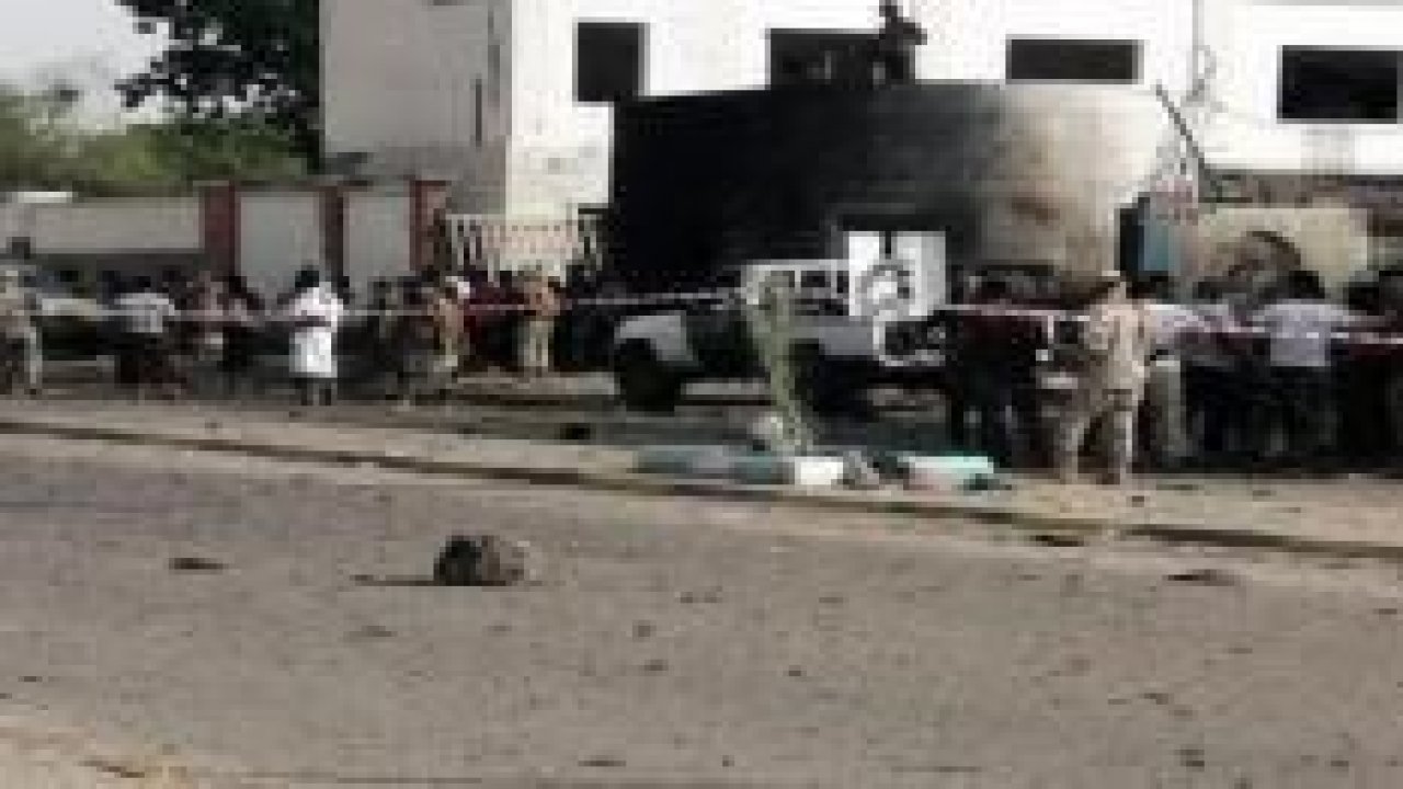 Askeri geçit töreninde çifte saldırı: 30 ölü