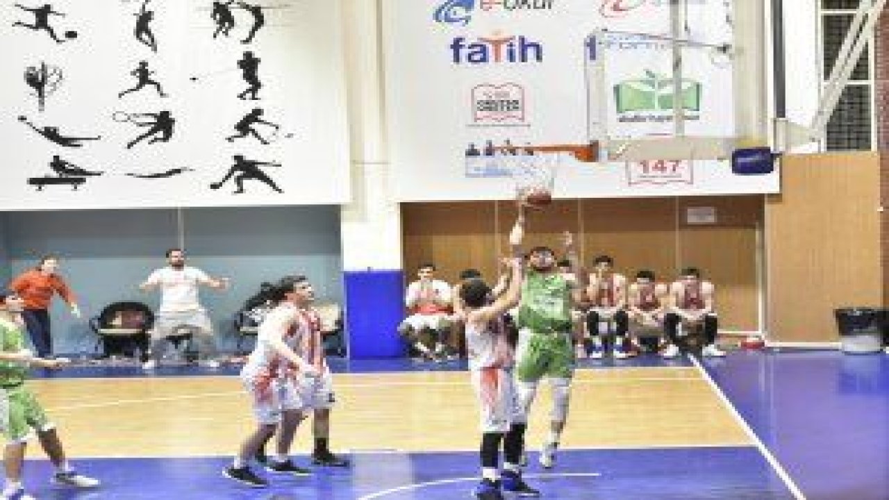 Mamak Belediyesi Genç Basketbol Takımı, Ankara’nın en iyisinin belirleneceği Final-Four’da finale kaldı